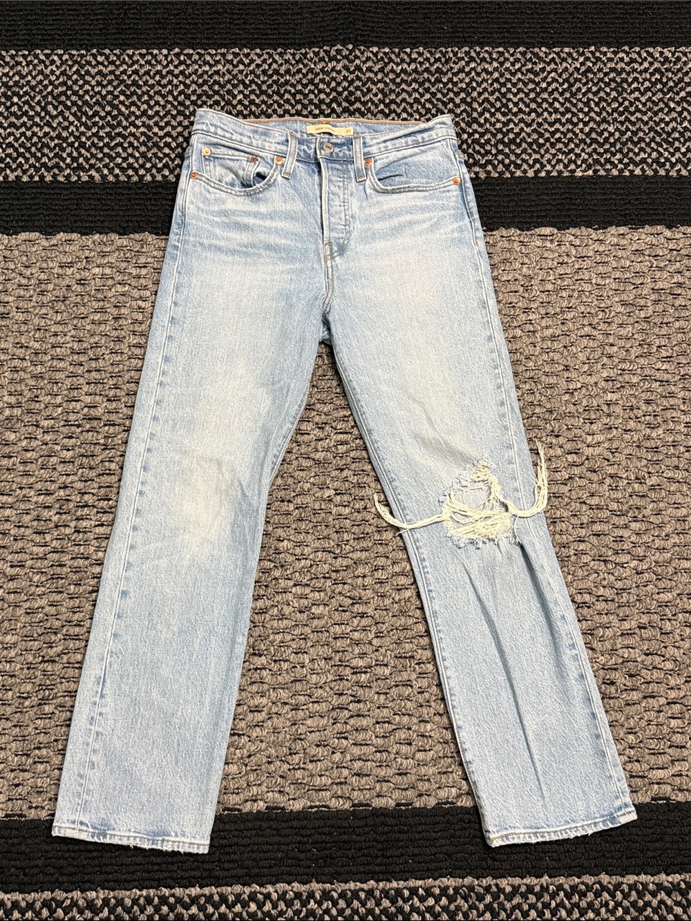 Levi's Wedgie Straight Jeans Big E 27 High Rise Button Fly Rigid Denim Classic